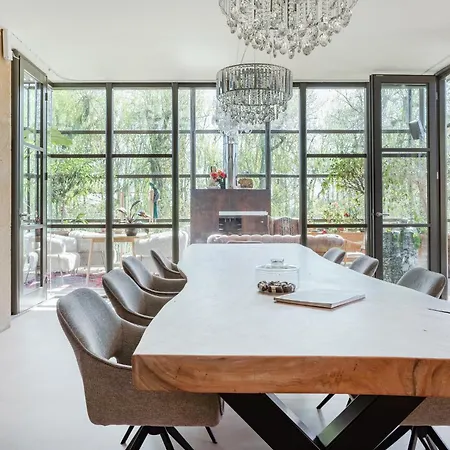 Villa Odyssea Nh Bergen